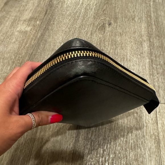 VINTAGE CHLOE Black compact and foldable leather and gold bag - Picture 10 of 14